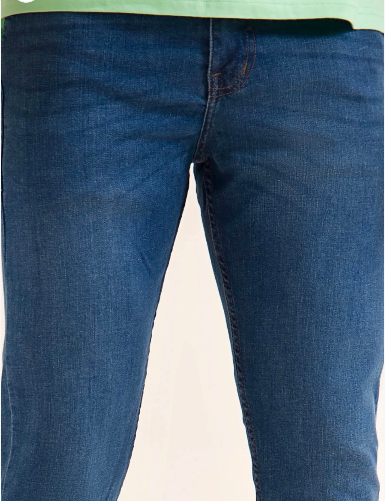 ankle fit Blue Jeans