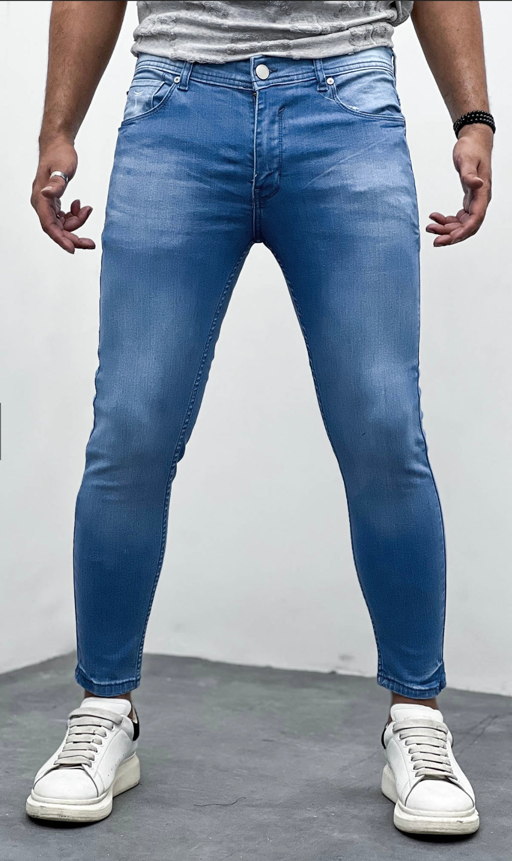 Basic Mid Blue Jeans