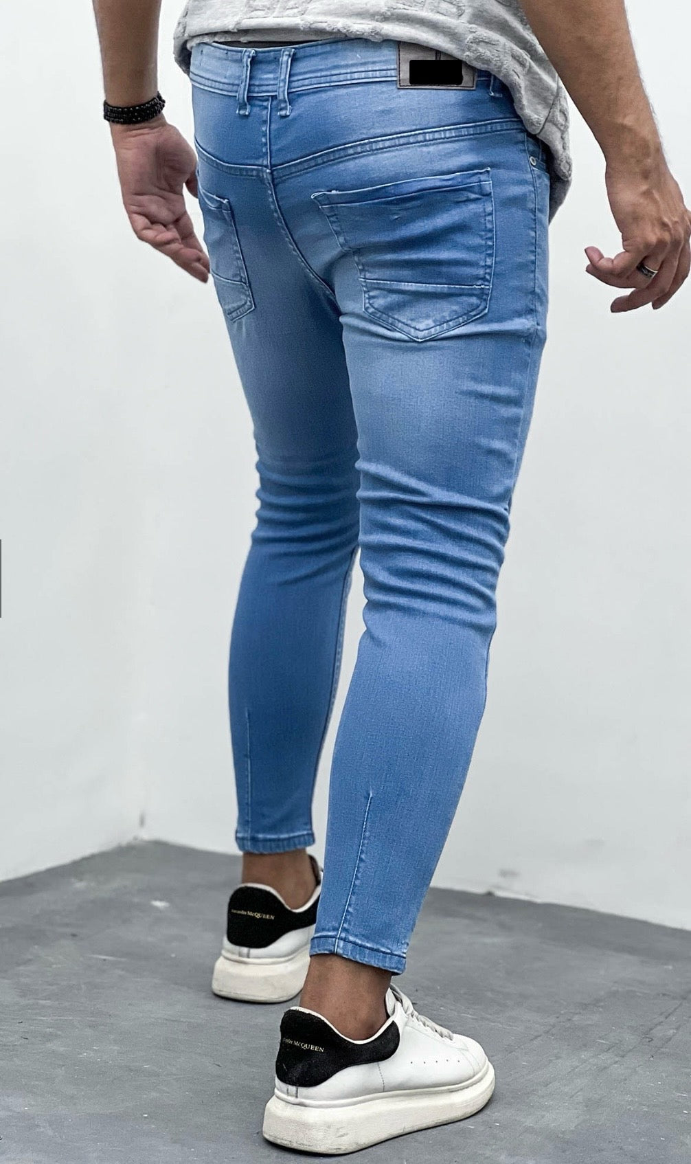 Basic Mid Blue Jeans